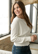 Load image into Gallery viewer, Mason White Button Up Cardigan / Cárdigan Blanco Mason con Botones
