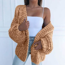 Load image into Gallery viewer, Everyday Chic | Classic Cable Knit Cardigan / Cárdigan Clásico de Tejido Trenzado