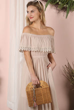 Load image into Gallery viewer, Off Shoulder Maxi Dress